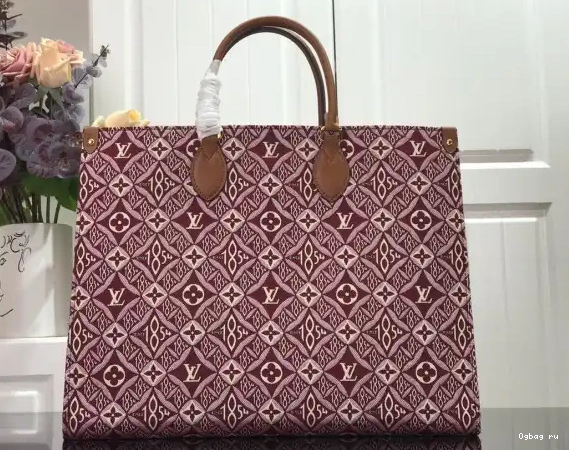 LOUIS VUITTON 1854 SINCE GM ONTHEGO 0624